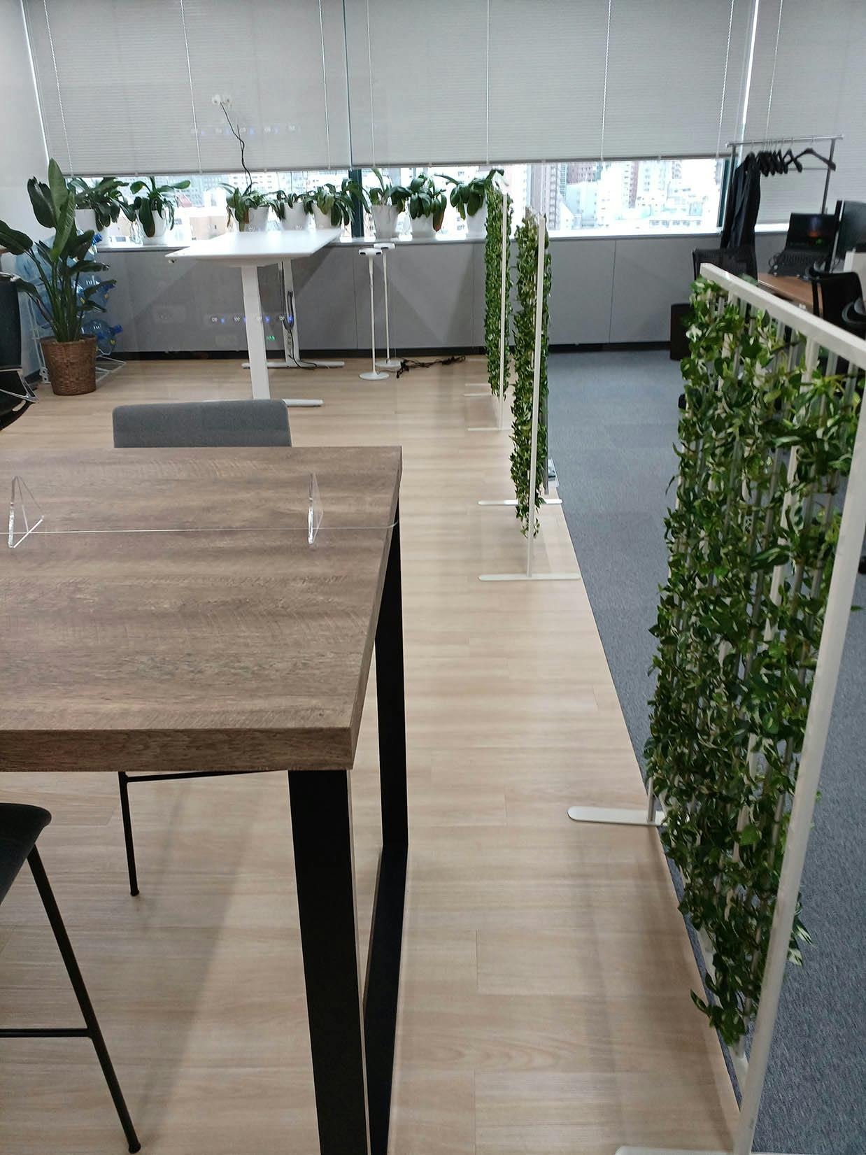 オフィスの導入事例】新オフィスの仕切り用としてパネルパーテーション