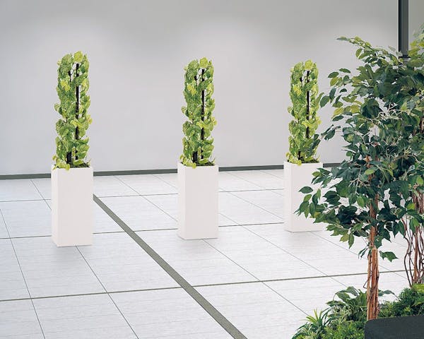 植栽×鉢植えでおしゃれに変身！フェイクグリーンの魅力とは？