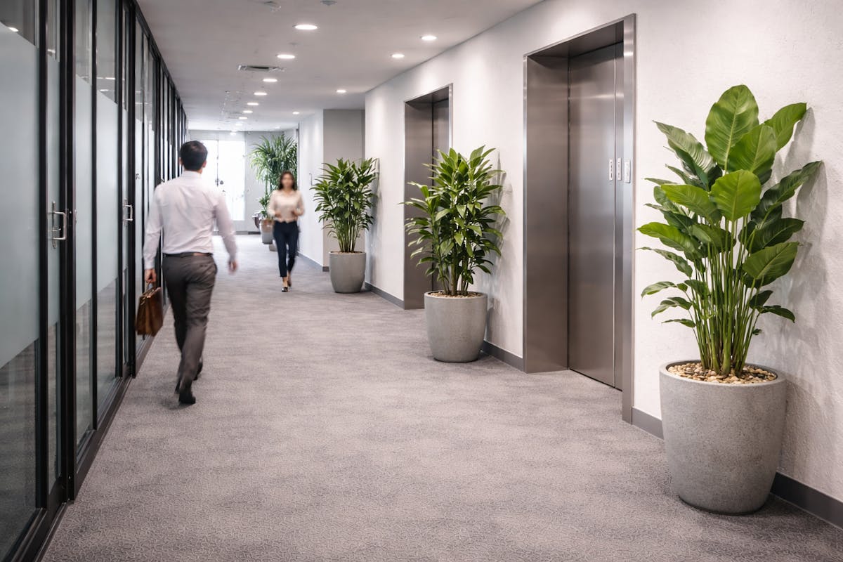 オフィス　廊下