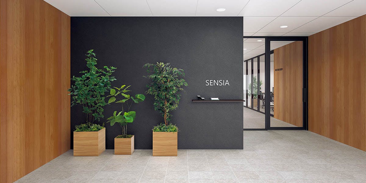 人工樹木「樹木プランター」設置事例　エントランス