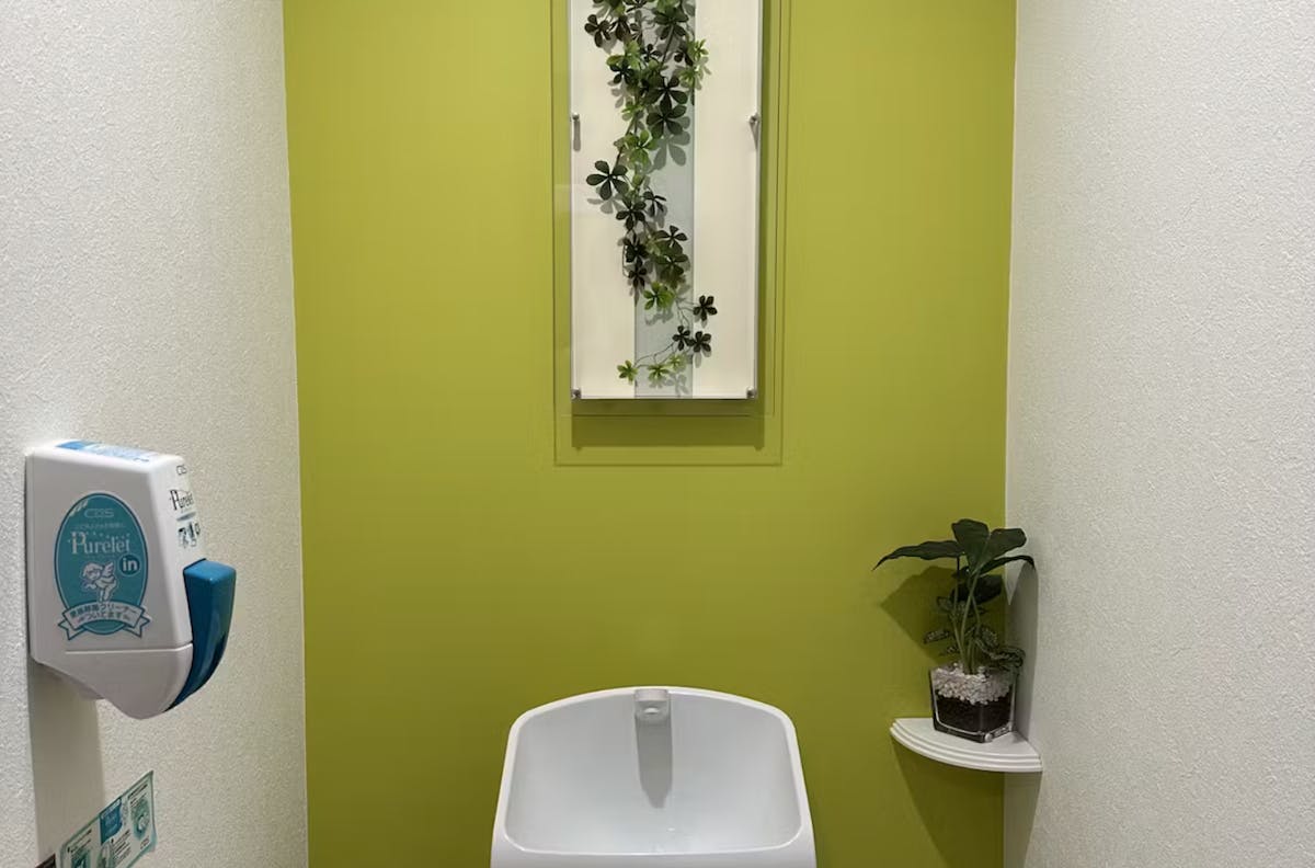 観葉植物　トイレ