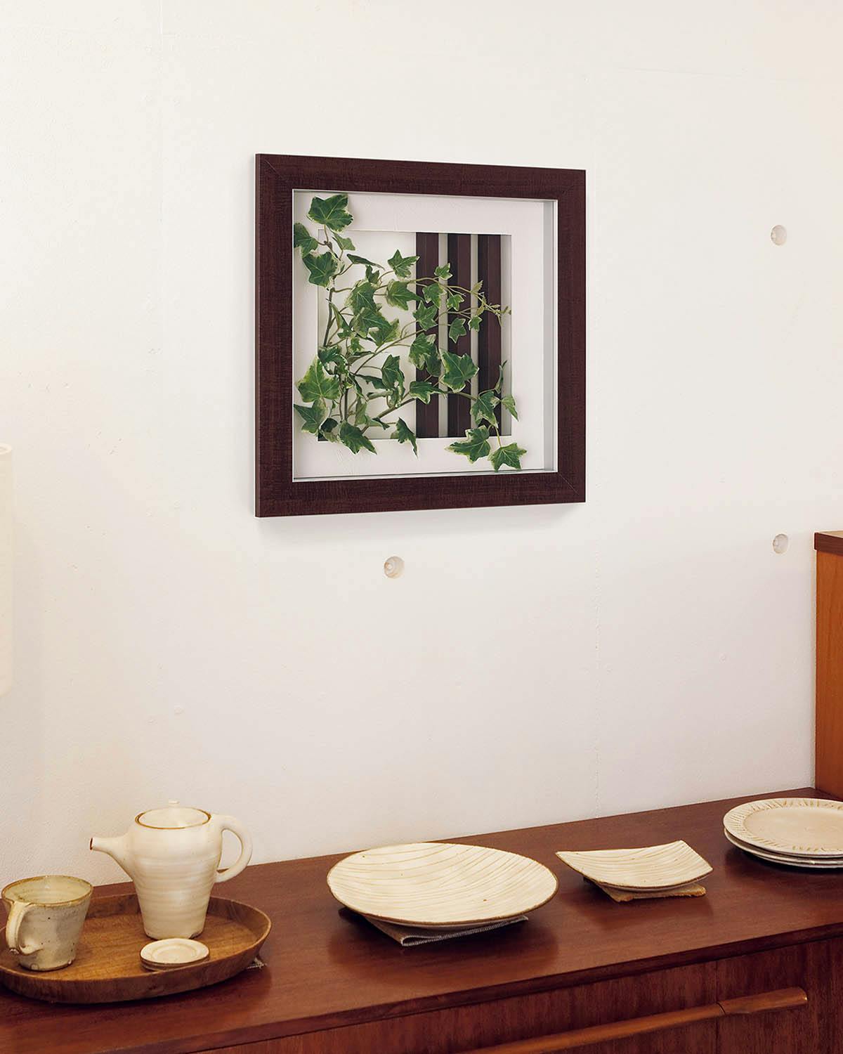 グリーン GR3556 ｜フェイクグリーン 壁掛け 格子 セピア